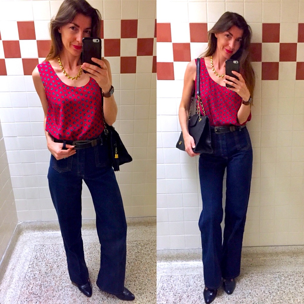 Highwaisted dark wash wide leg jeans Sz 28 🇨🇦